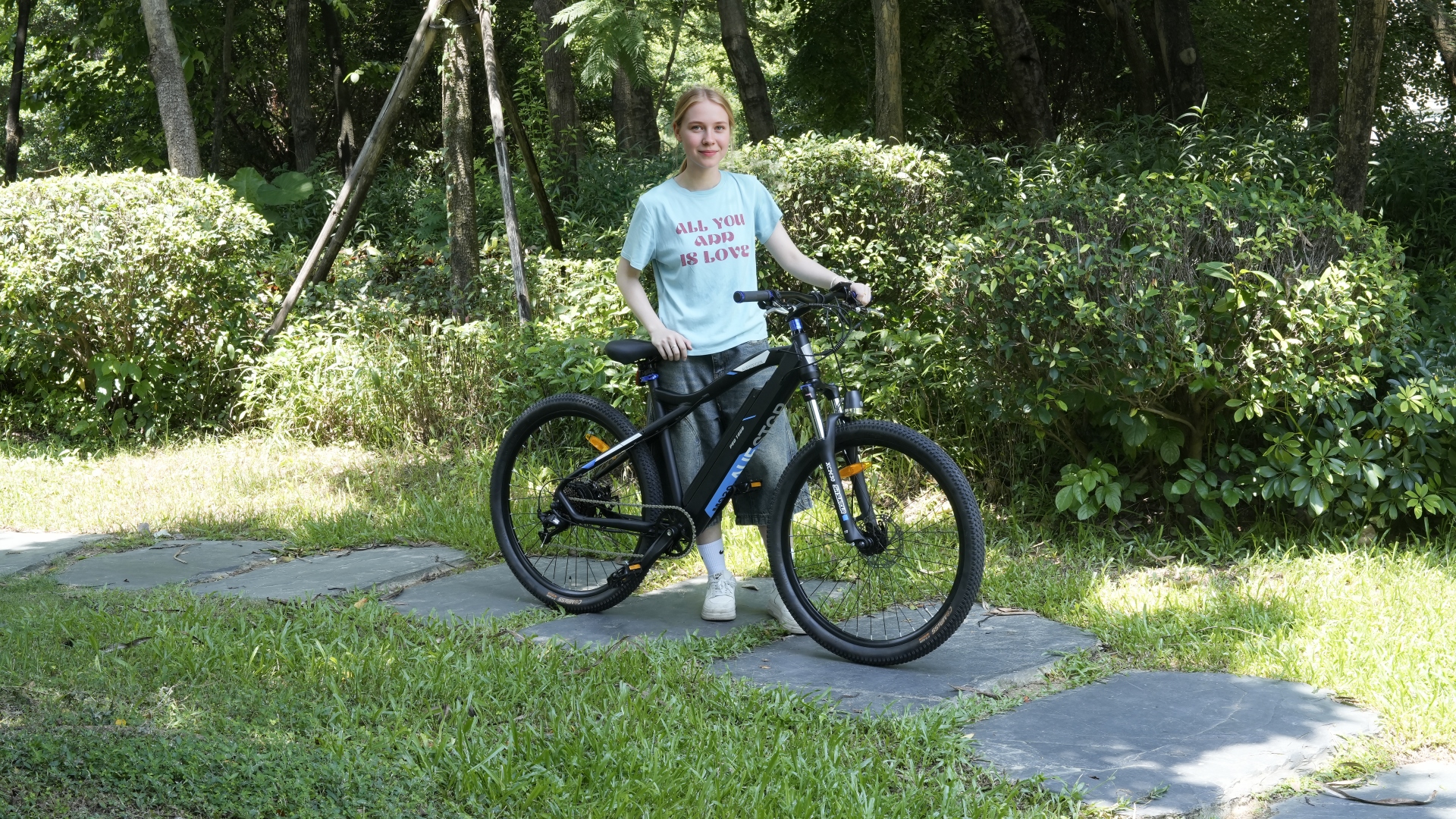 ProTour M920 eBike Giveaway