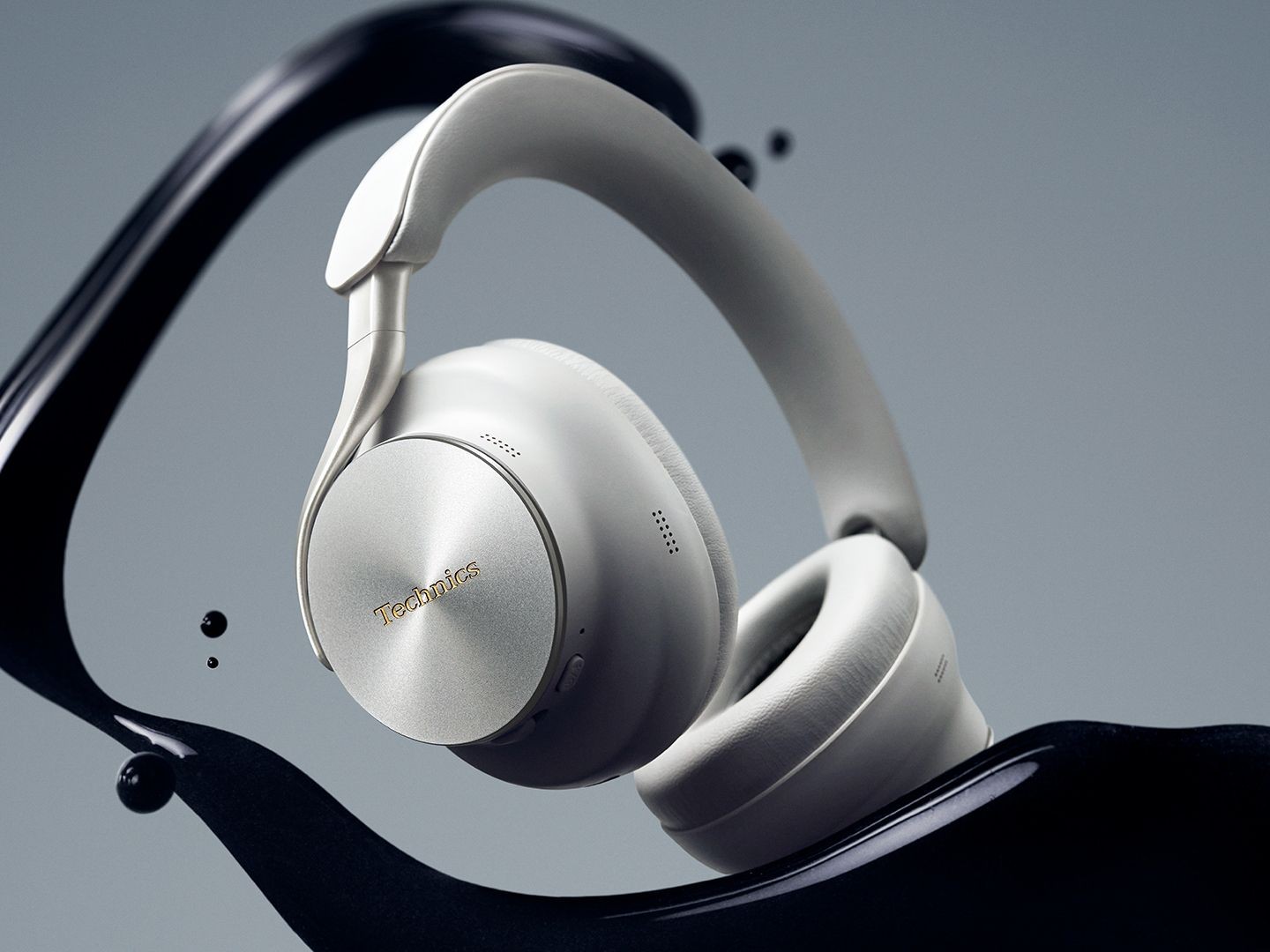 Technics EAH-A1000 Wireless Headphones Giveaway
